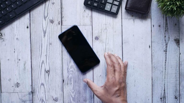 Rastrear Celular desligado: É possível localizar um aparelho offline? Rastrear Celular desligado: É possível localizar um aparelho offline?